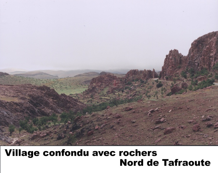 51-Village-rochers-Tafraoute.jpg